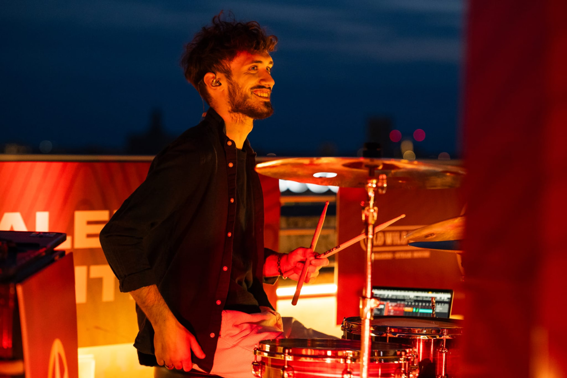 Erik smiling behind the kit